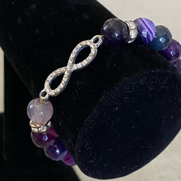 Purple Glass Beaded Infinity Stretch Bracelet Clear Crystal Infinity Charm - Picture 4 of 6
